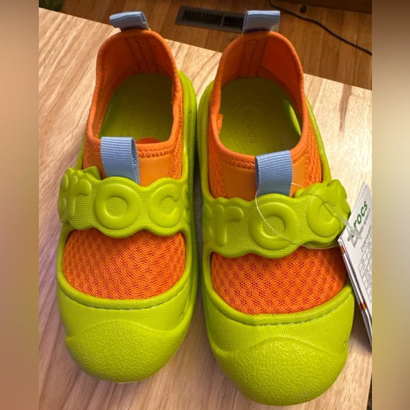 CROCS Kids’ Swiftwater Splash Water Shoes - Picture 3 of 6